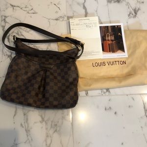 Louis Vuitton Bloomsbury PM Damier messenger bag.